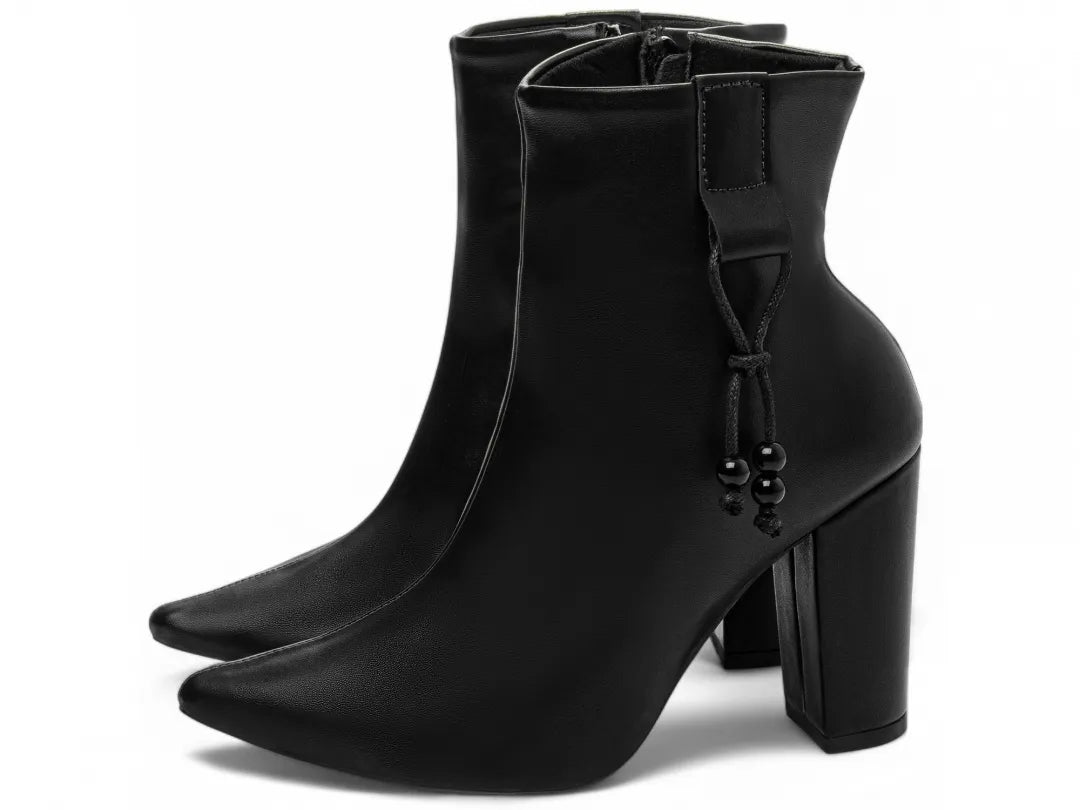 Bota Cano Curto Preto