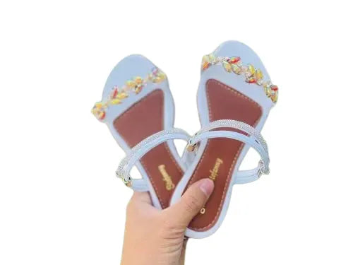 Sandália Feminina Rasteira Metalizada e Pedraria Strass Luxo Branco