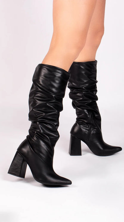 Bota Feminina Franzida Cano Médio Preto