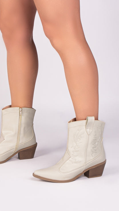 Bota Texana Feminina Cano Baixo Off White