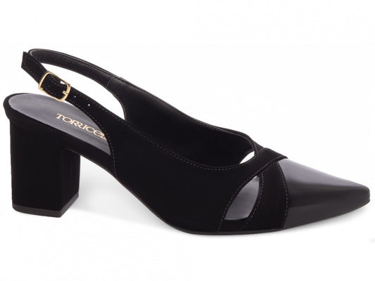Sapato Scarpin Preto com Fivela