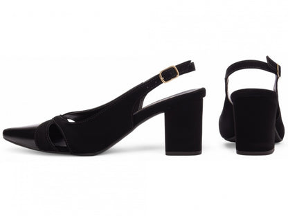 Sapato Scarpin Preto com Fivela