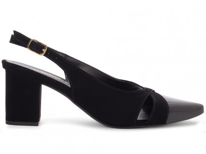 Sapato Scarpin Preto com Fivela
