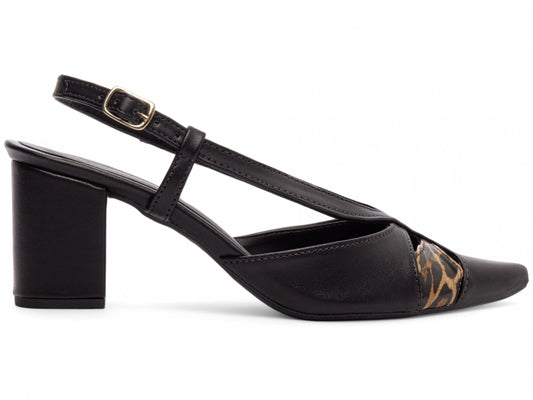 Sapato Scarpin Preto com Onça