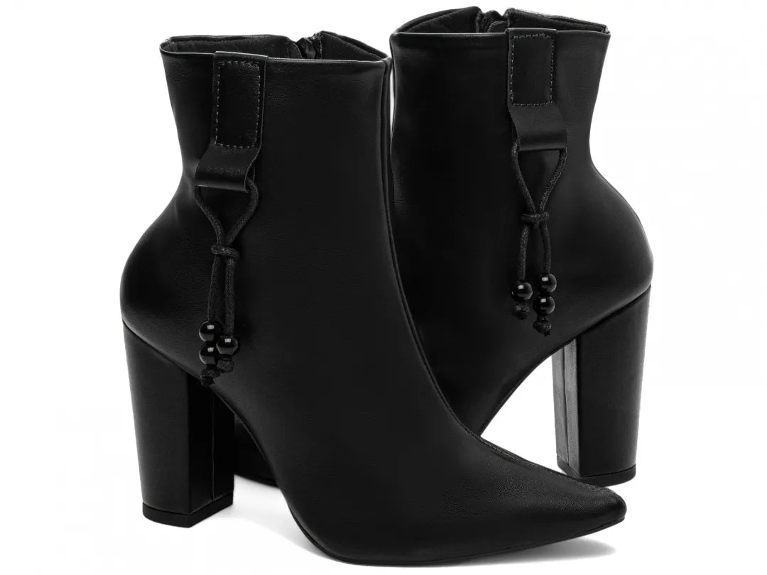 Bota Cano Curto Preto