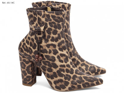 Bota Cano Curto Onça Estampada