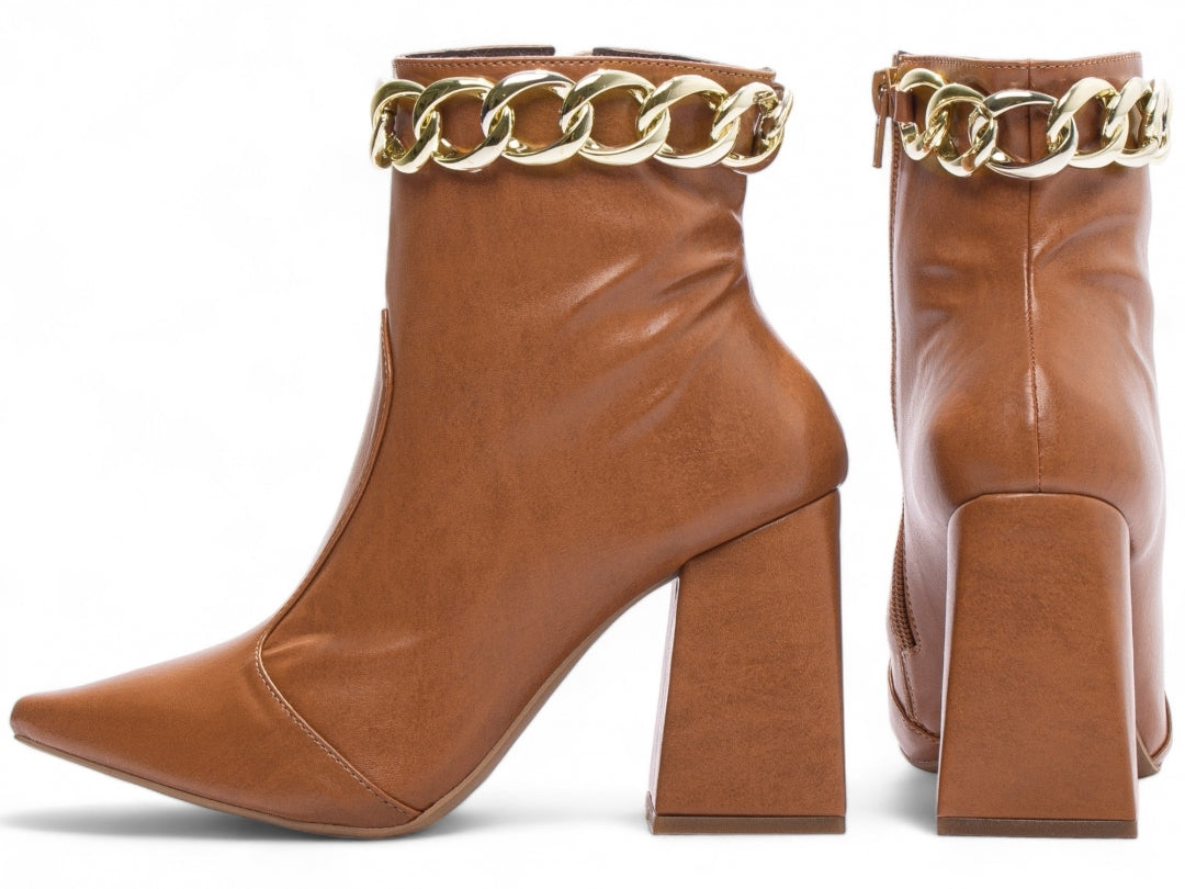 Bota Feminina Bico Fino Cano Médio Caramelo