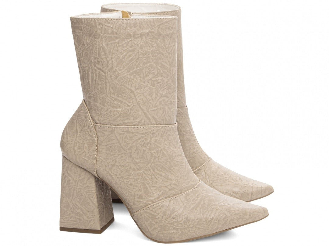 Bota Feminina Bico Fino Cano Médio Bege Vintage