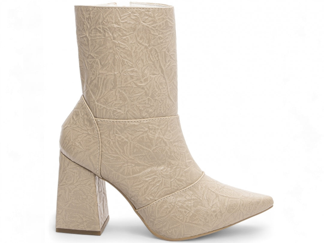 Bota Feminina Bico Fino Cano Médio Bege Vintage