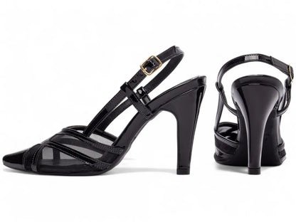 Sapato Scarpin Preto com Fivela