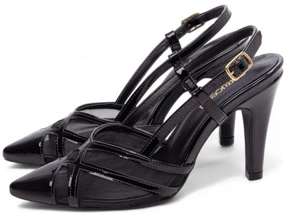 Sapato Scarpin Preto com Fivela