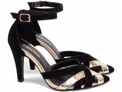 Sapato Scarpin Preto com Ouro